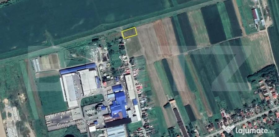 Teren de 2100 mp, în Central