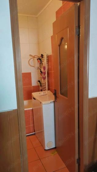 Apartament cu 3 camere decomandat în Micro 15