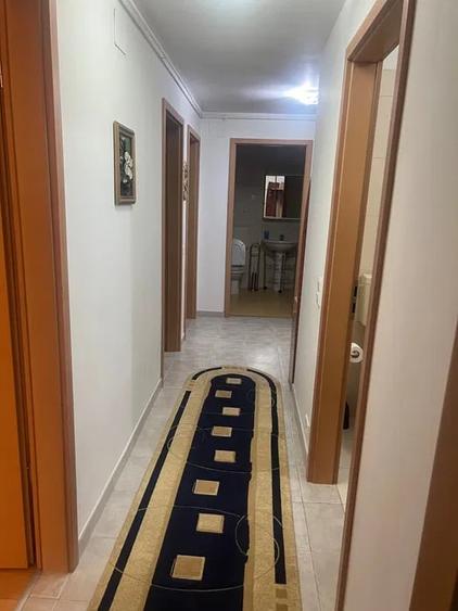 Apartament cu 3 camere decomandat în Doamna Ghica