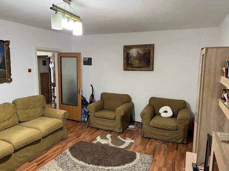 Apartament cu 3 camere decomandat în Unirii Nord