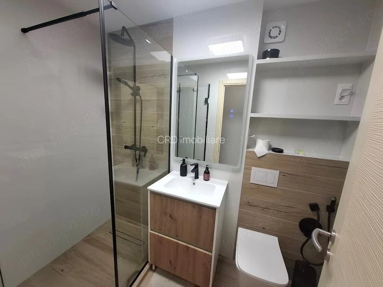 Str. Aurora chirie apartament cu 4 camere, decomandat