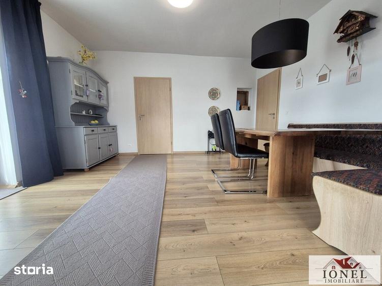 Casă cu Teren 106815 Mp în Central