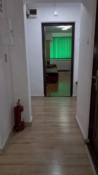 Spațiu comercial, de 55 mp, în Central