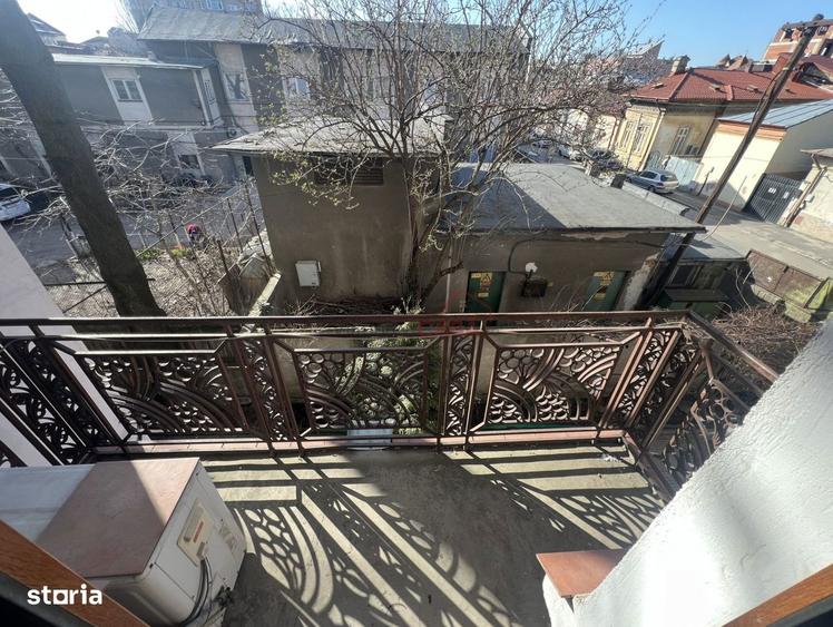 Apartament in vila - fatada refacuta -zona ultracentrala - metrou Unir - 12