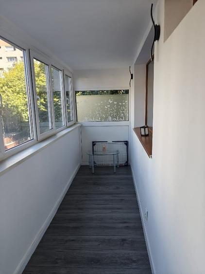 Apartament cu 2 camere semidecomandat în Jiului