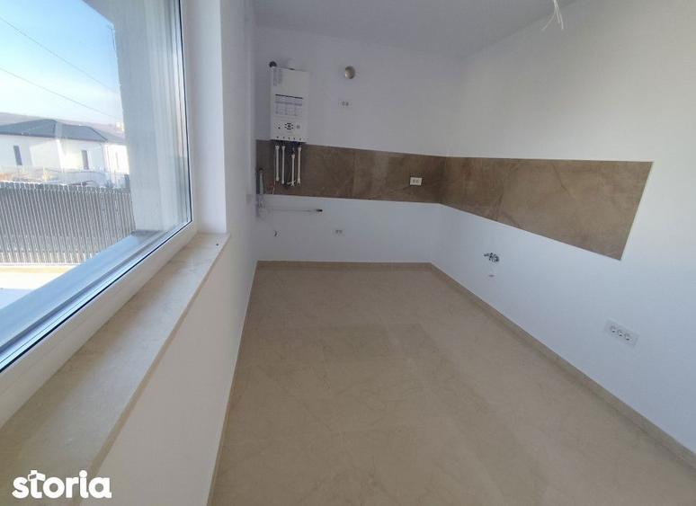 Casă cu 4 camere cu Teren 240 Mp în Valea Lupului