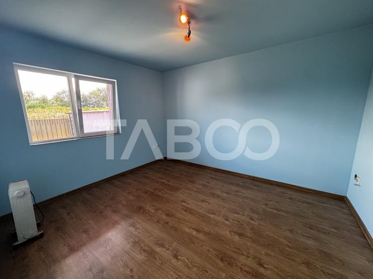 Duplex cu 6 camere cu Canalizare în Șelimbăr
