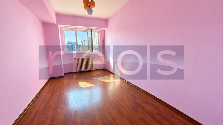 Apartament cu 3 camere decomandat în Lujerului