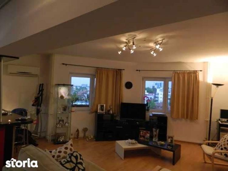 Apartament cu 3 camere în Grivița