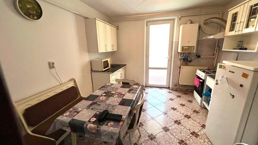 Apartament cu 2 camere decomandat în Alexandru cel Bun