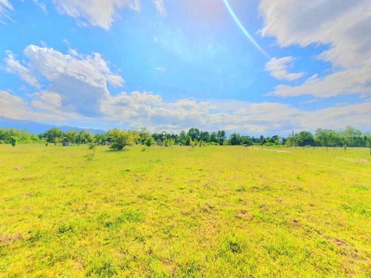 Teren Construcții intravilan de 1000 mp, în Exterior Est