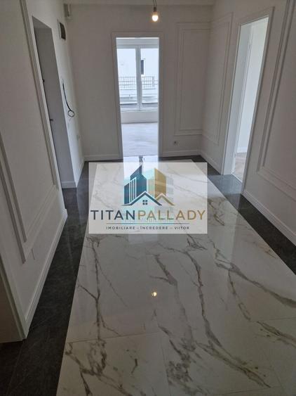 Penthouse cu 4 camere decomandat în Theodor Pallady