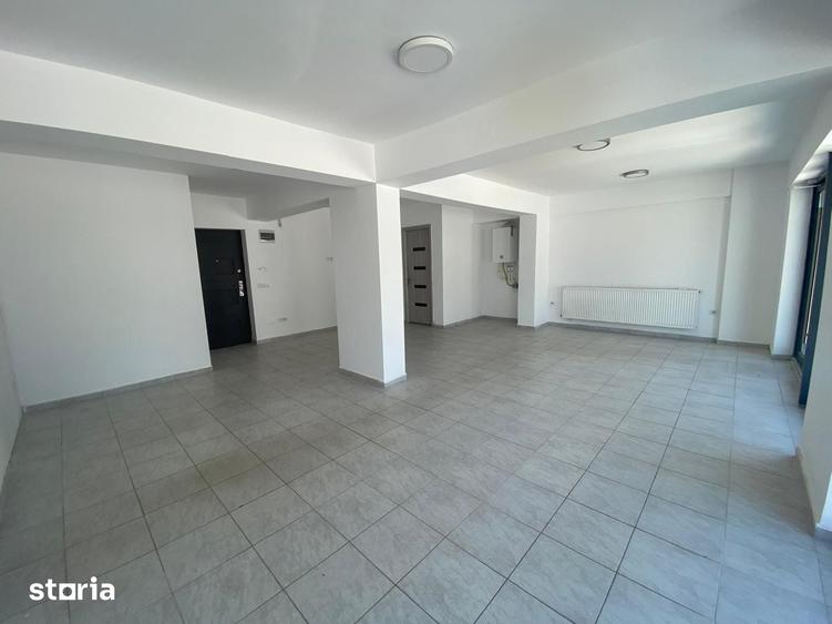 Spațiu comercial, de 46 mp, în Central