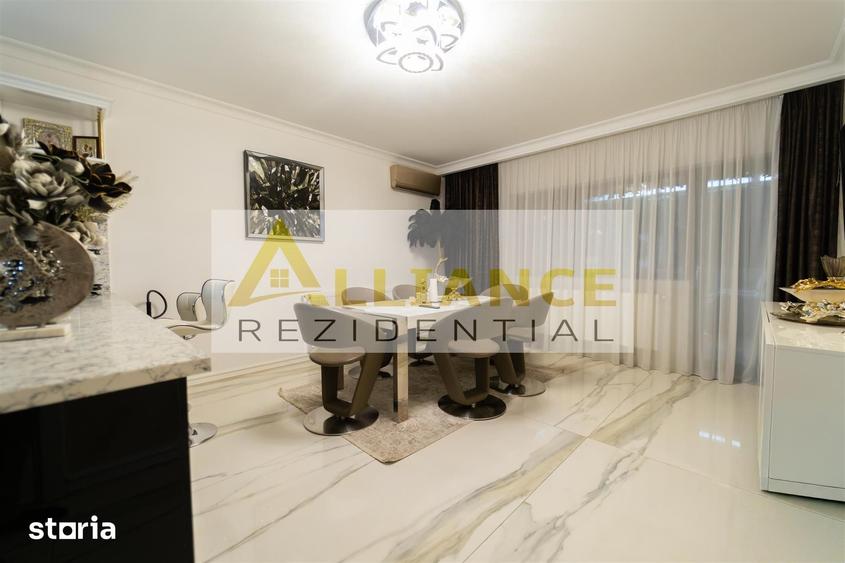 Casă cu 7 camere cu Teren 165 Mp în Central