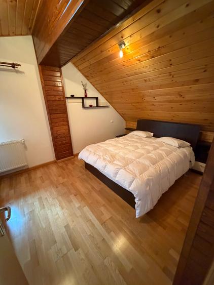 Casă cu 6 camere cu Canalizare în Cioplea