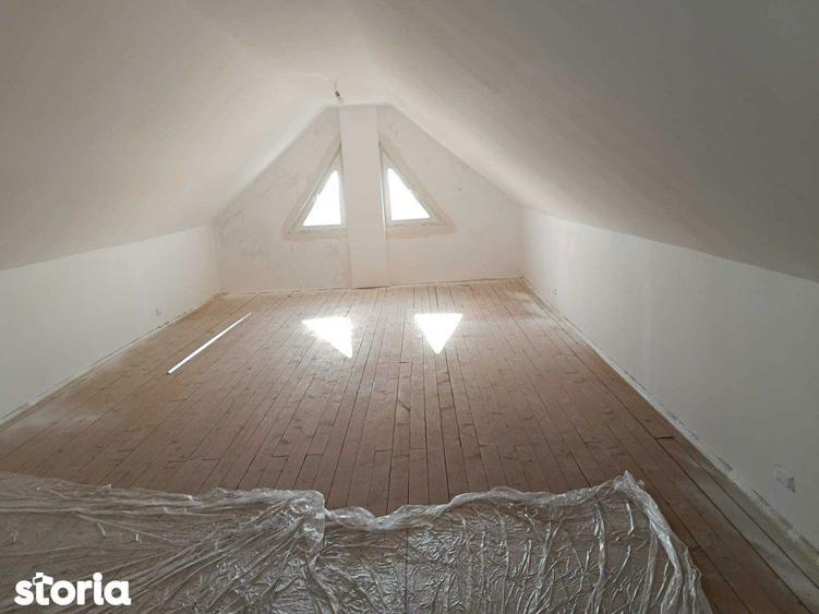 Casă cu 5 camere cu Teren 800 Mp în Remetea Mare