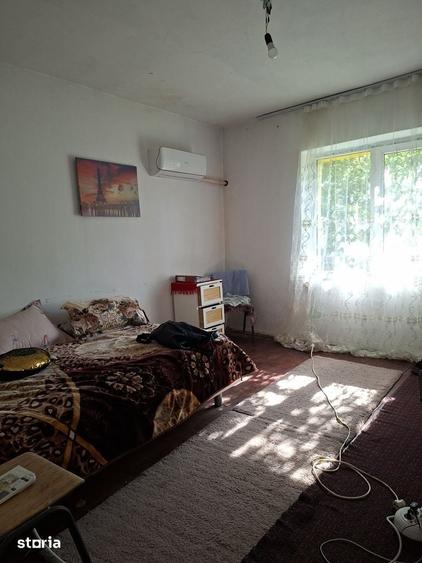 Casă cu 3 camere cu Teren 3000 Mp în Vârvor