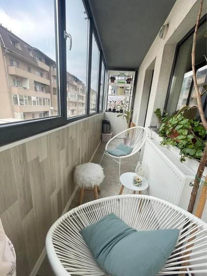 Apartament cu 2 camere semidecomandat în Florești
