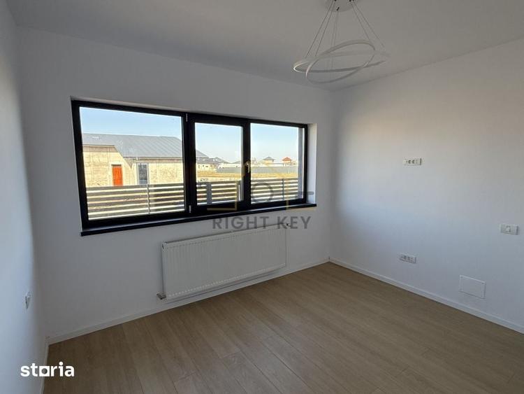 Casă cu 5 camere cu Teren 560 Mp în Tărtășești