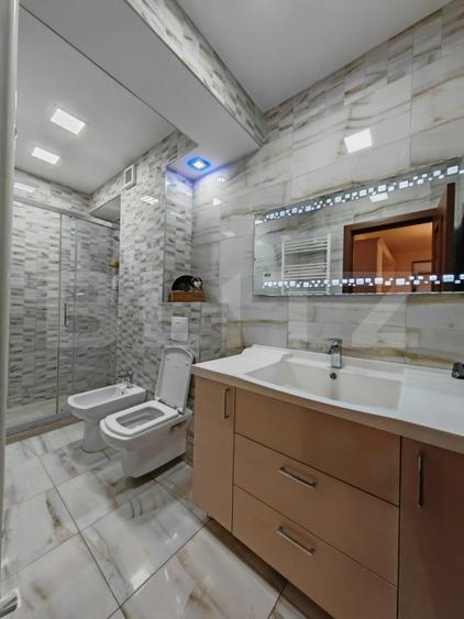 Apartament cu 3 camere decomandat, mobilat în 13 Decembrie