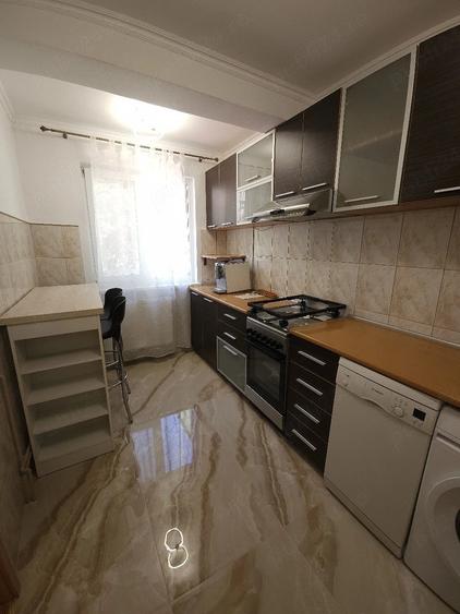 Casă cu 3 camere cu Teren 250 Mp în Girocului