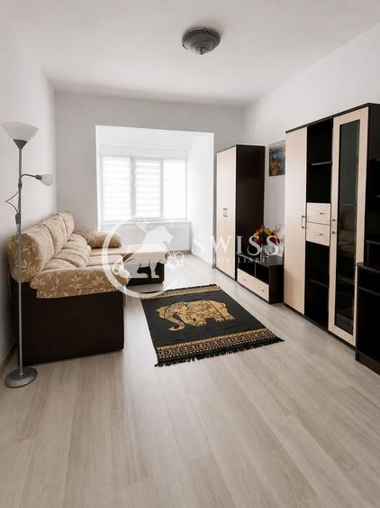 Apartament cu 2 camere semidecomandat, mobilat în Central