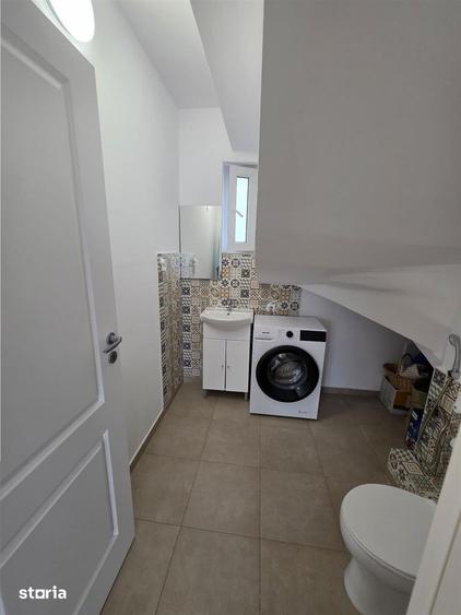 Casă cu 4 camere cu Teren 150 Mp în Tunari