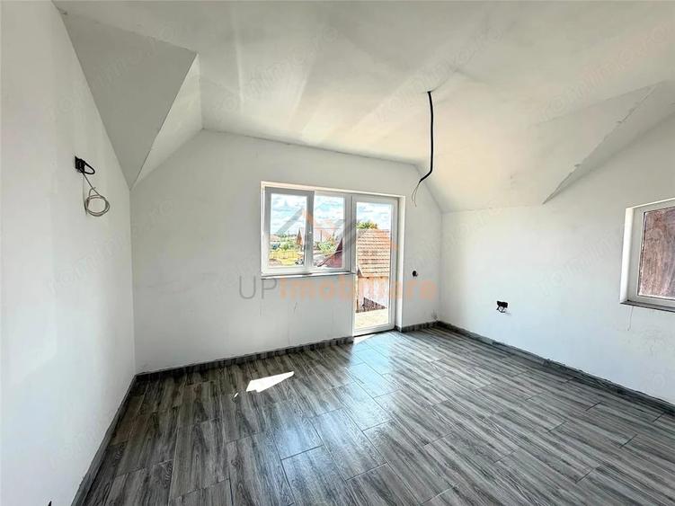 Casă cu 4 camere cu Teren 1439 Mp în Inand