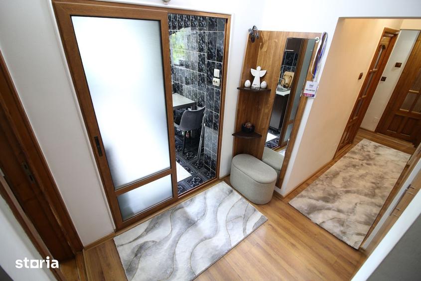 Apartament cu 3 camere decomandat în Siderurgiștilor