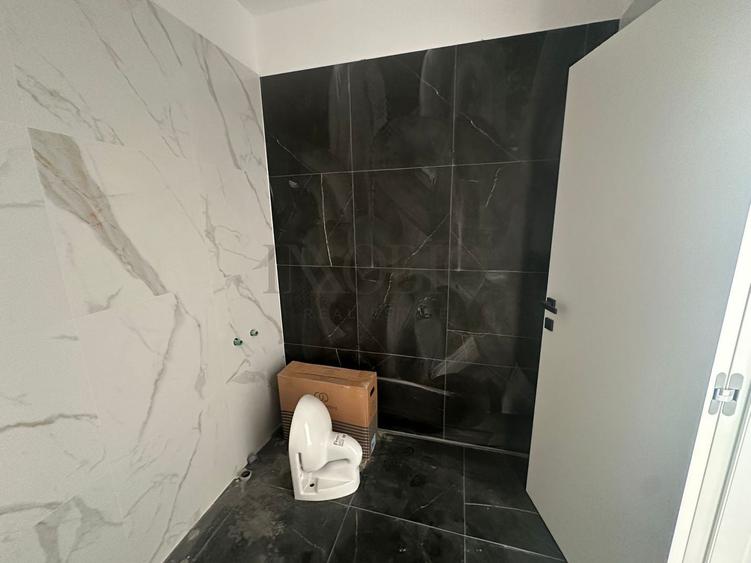 Apartament cu 2 camere semidecomandat în Sisești