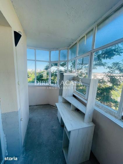 Apartament cu 3 camere în Tudor Vladimirescu
