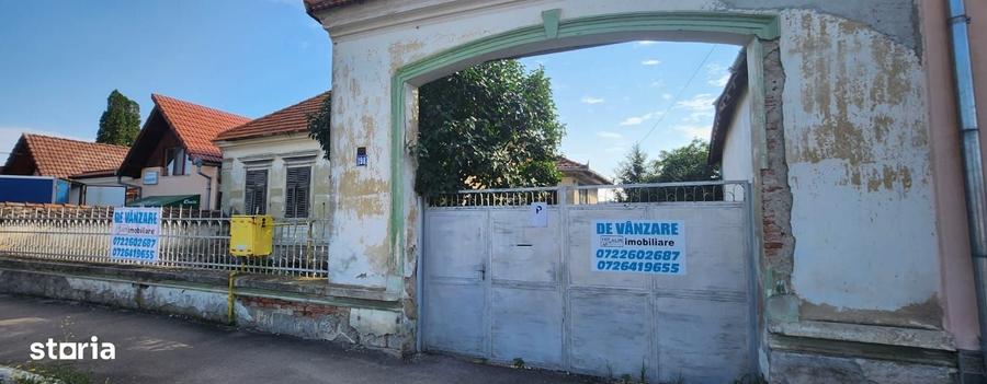 Casă cu 2 camere cu Teren 1819 Mp în Sânpetru