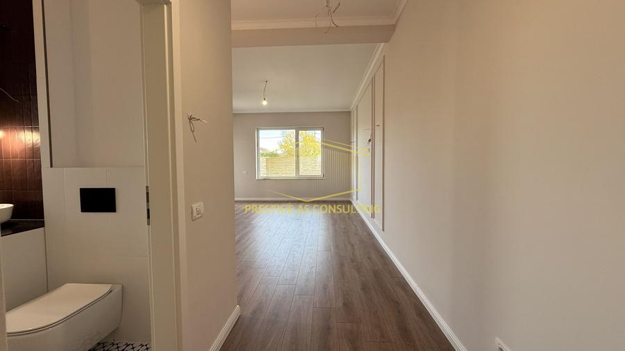 Duplex cu 3 camere cu Canalizare în Moșnița Nouă