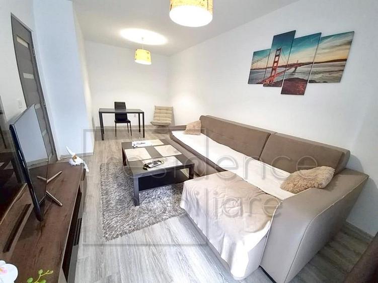 Apartament cu 2 camere decomandat, mobilat în Între Lacuri