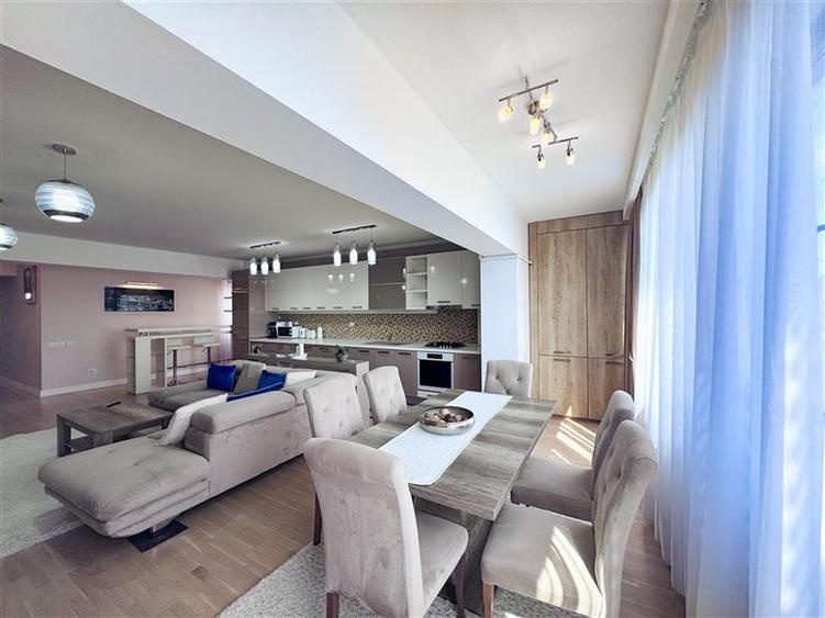 Apartament cu 3 camere semidecomandat, mobilat în Herăstrău
