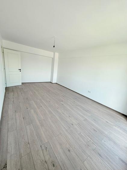 Garsonieră decomandată în Bucium