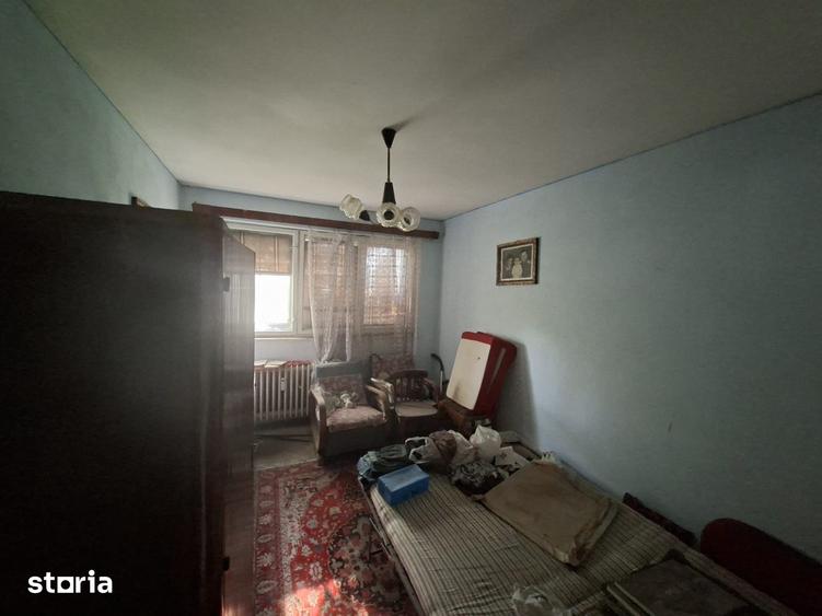 Apartament cu 2 camere semidecomandat în Far