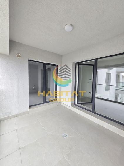 Apartament cu 4 camere decomandat în Olteniței