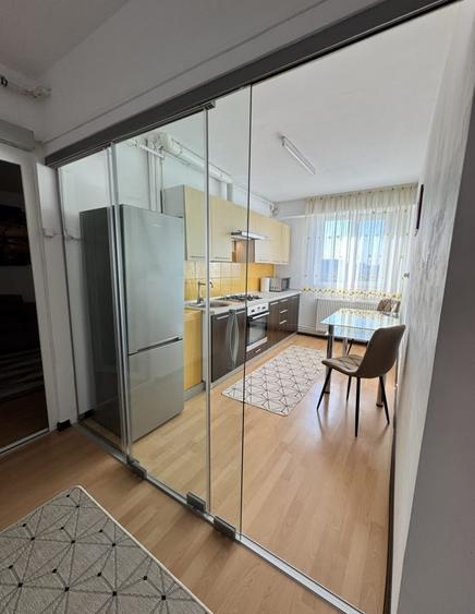 Apartament cu 2 camere decomandat, mobilat în Tomis Nord
