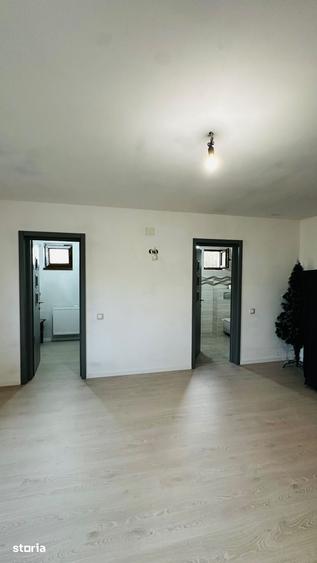 Casă cu Teren 740 Mp în Recea