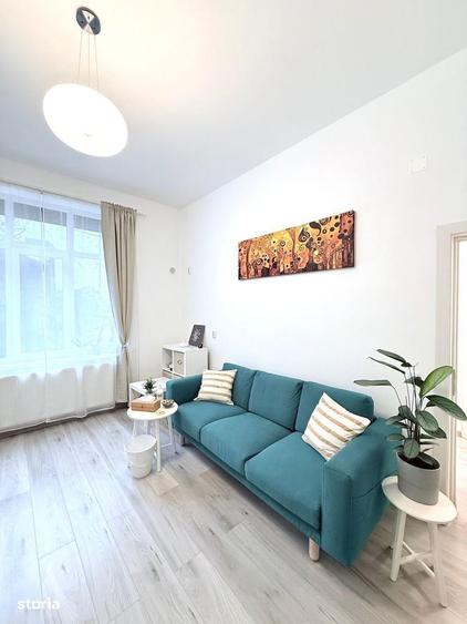Apartament cu 2 camere, mobilat în Victoriei
