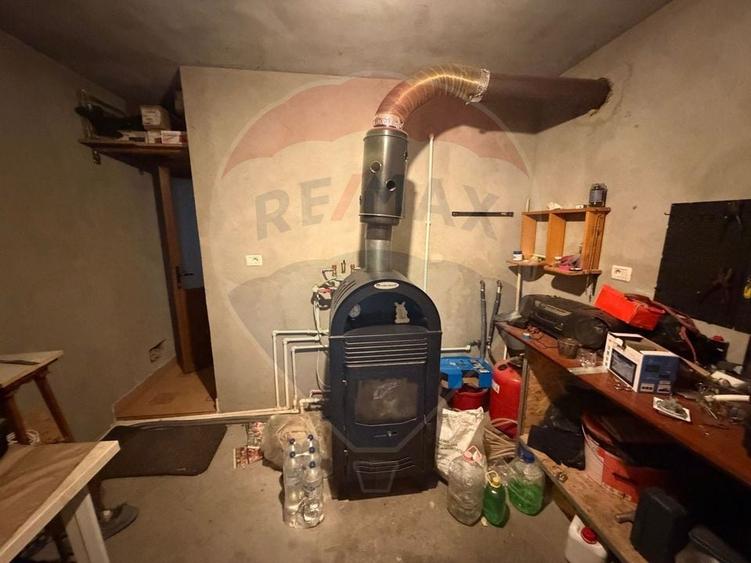 Casă individuală cu 4 camere cu Teren 873 Mp în Vânători