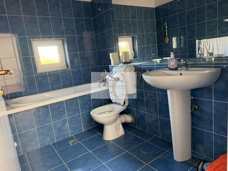 Duplex cu 5 camere cu Canalizare în Bună Ziua