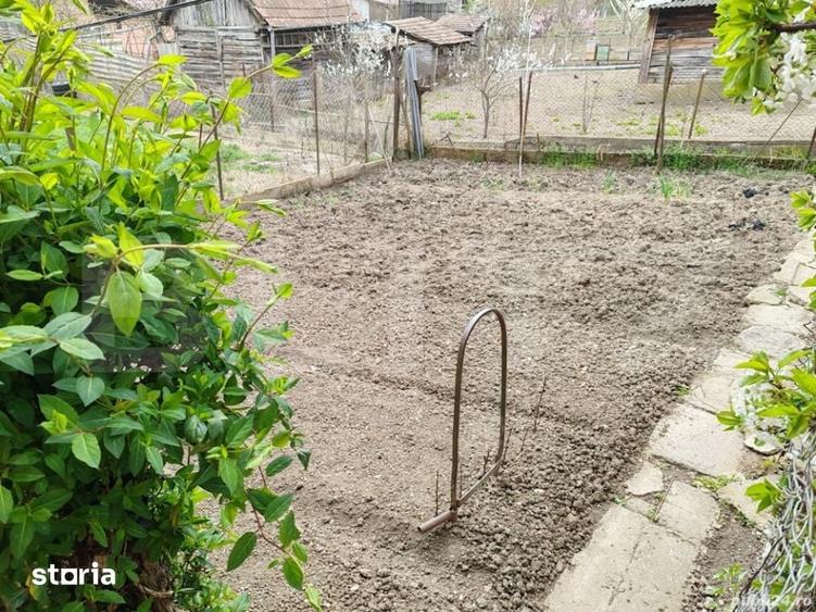 Casă cu 5 camere cu Teren 580 Mp în Central