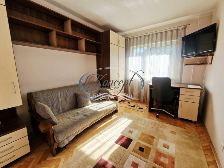 Apartament cu 3 camere decomandat, mobilat în Semicentral
