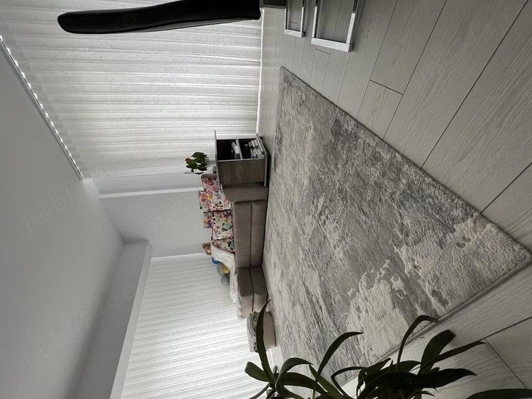 Apartament cu 2 camere decomandat în Titan