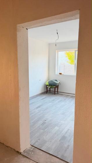 Casă individuală cu 4 camere cu Teren 600 Mp în Central