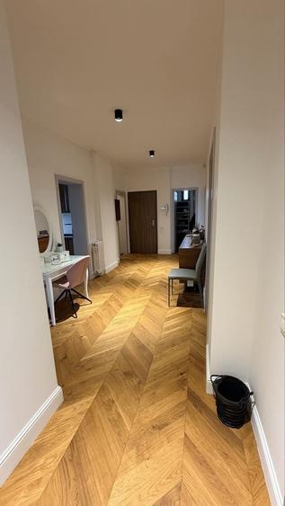 Apartament cu 4 camere în Central