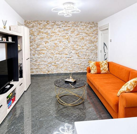 Apartament cu 2 camere semidecomandat în Exterior Vest