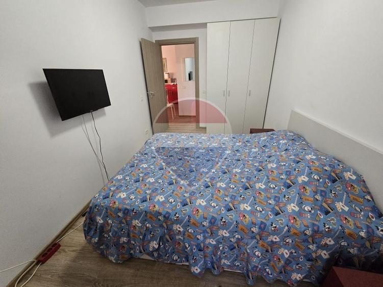 Apartament cu 3 camere semidecomandat, mobilat în Snagov